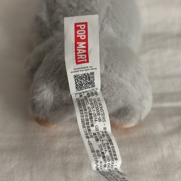 PopMart Have A Seat HeHe Labubu Open Box - Picture 2 of 3